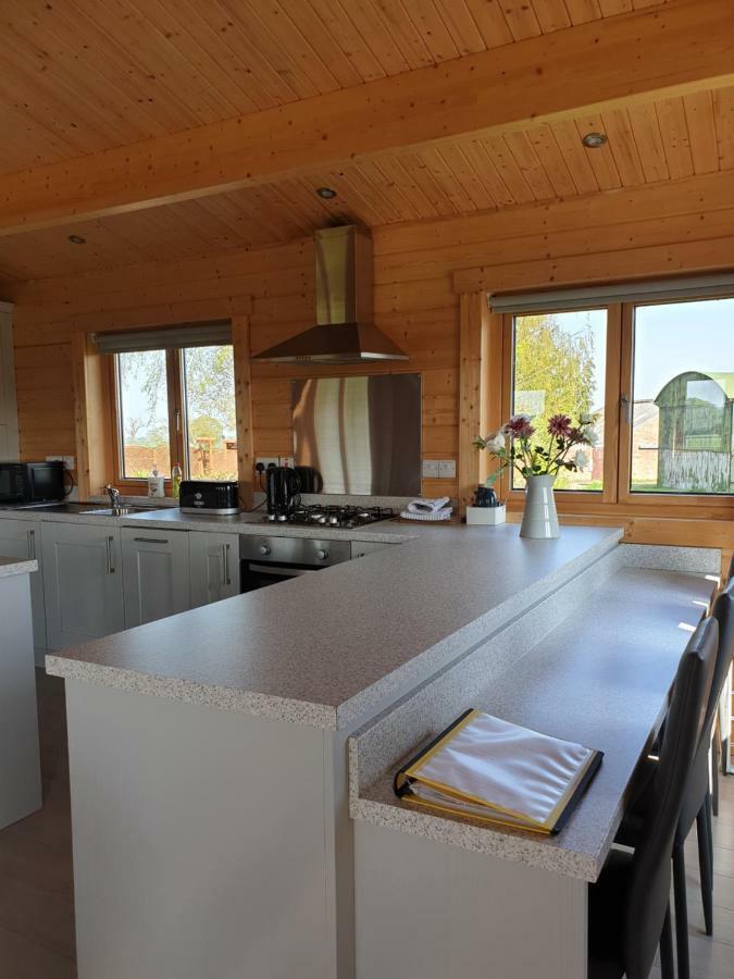 Ruth's Retreat Country Retreat With Private Hot Tub Lodge Shrewsbury